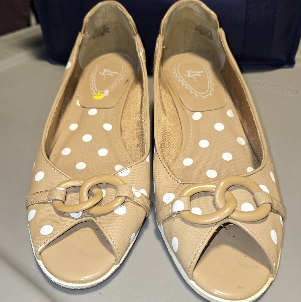 Life Stride Polka Dot wedges